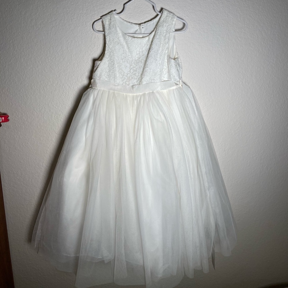 Lace and Mesh Flower Girl Dress Size 5